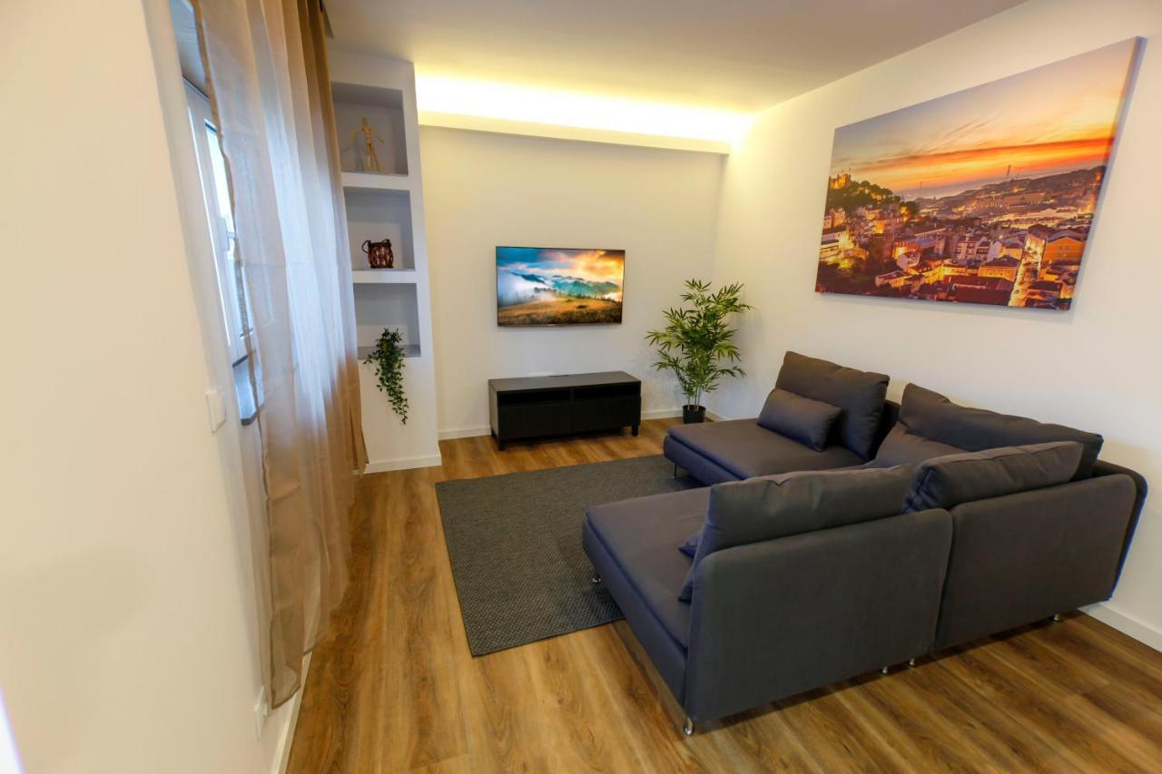 Cozy Apartment With Garden Fátima Exteriör bild