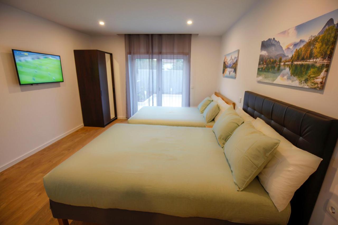 Cozy Apartment With Garden Fátima Exteriör bild